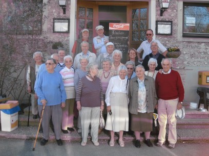 Besuch auf dem Gönninger Tulpenfriedhof und auf dem Roßberg, April 2010